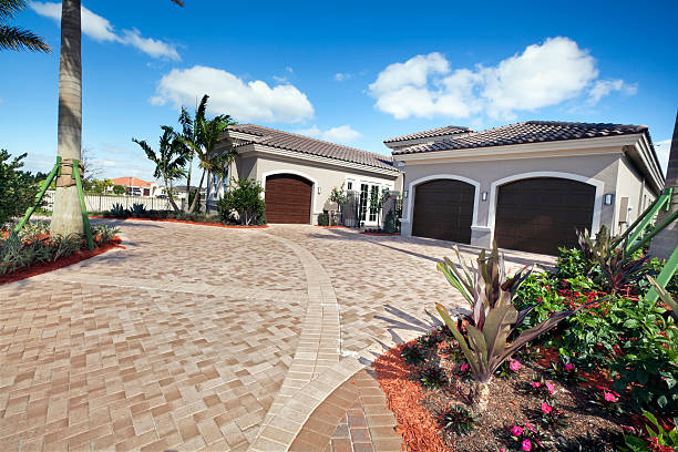 Best Custom Driveway Design and Paving in Oblong, IL